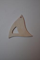 Prívesok- trojuholník ozdobný s dierou